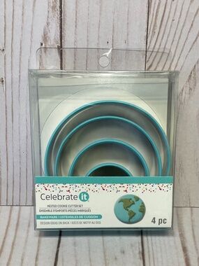 Nested Set Comfort Grip Metal Cookie Cutters Round Circles Set 4 Baking Bake NEW